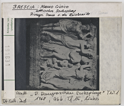 Vorschaubild Brescia: Museo Civico athischer Sarkophag, Dionysosszene a.d. Rückseite Diasammlung